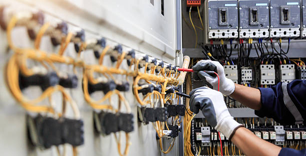 Professional Electrician technician working in Huntley, IL